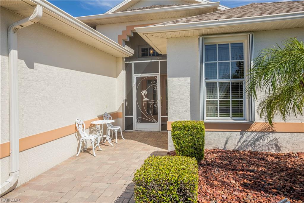 3821 Ponytail Palm Ct Property Photo 5