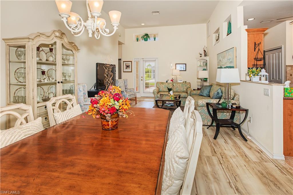 3821 Ponytail Palm Ct Property Photo 17
