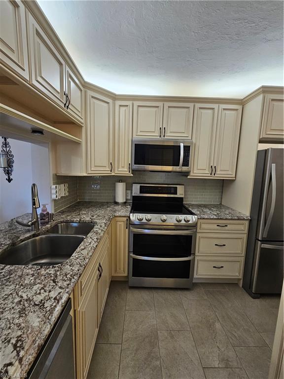 9610 Green Cypress Ln 2 Property Photo 15