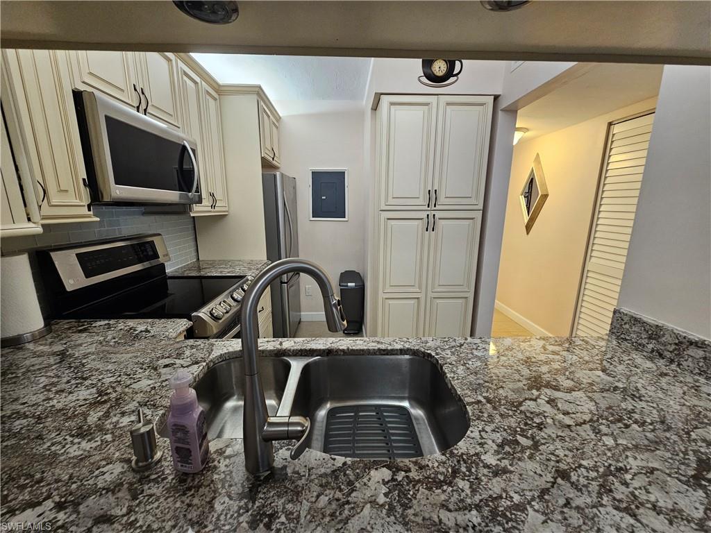 9610 Green Cypress Ln 2 Property Photo 20