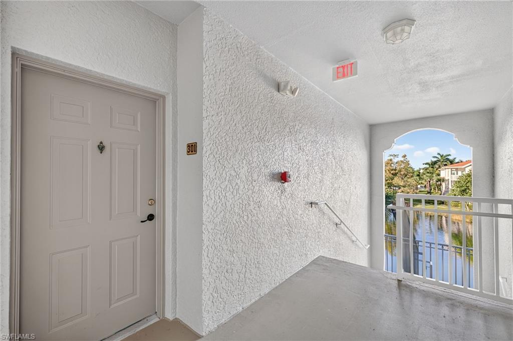 15655 Ocean Walk Cir 301 Property Photo 4