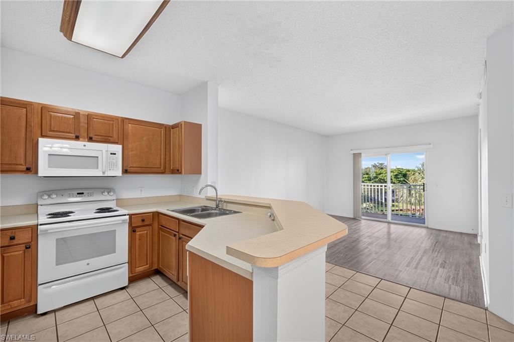 15655 Ocean Walk Cir 301 Property Photo 12