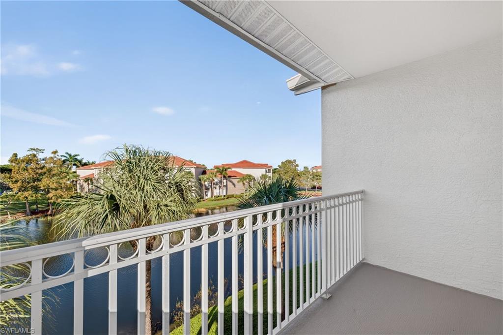 15655 Ocean Walk Cir 301 Property Photo 24