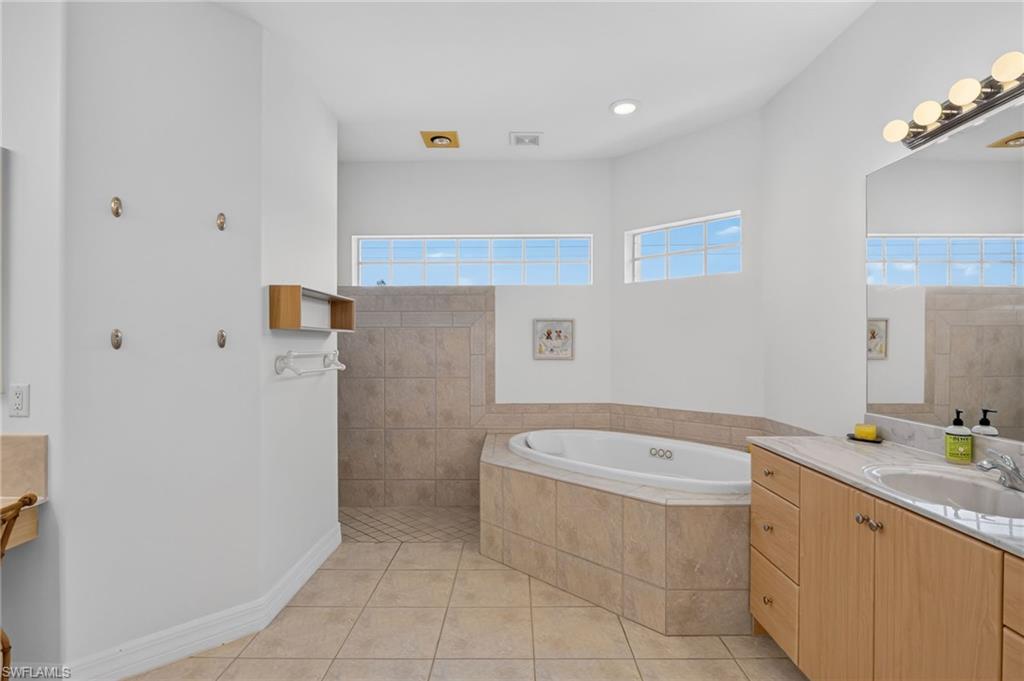 1012 Sw 39th Ter Property Photo 18