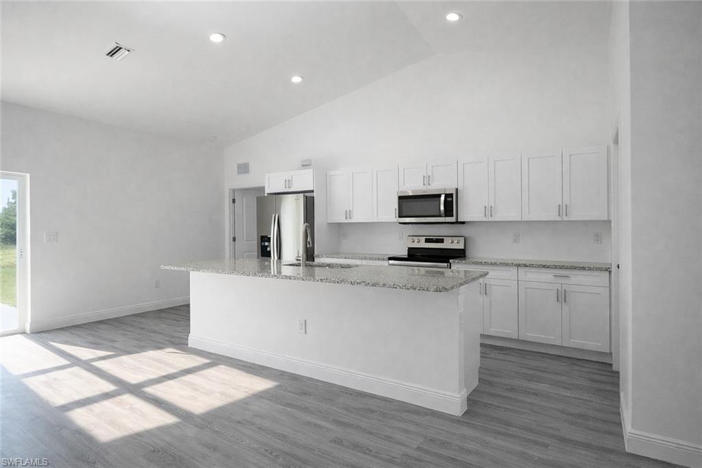 1293 Mission Ln Property Photo 4