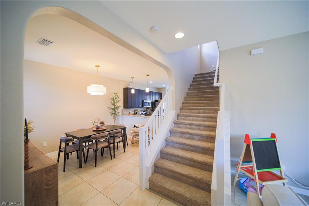 11901 Kemena St Property Photo 5