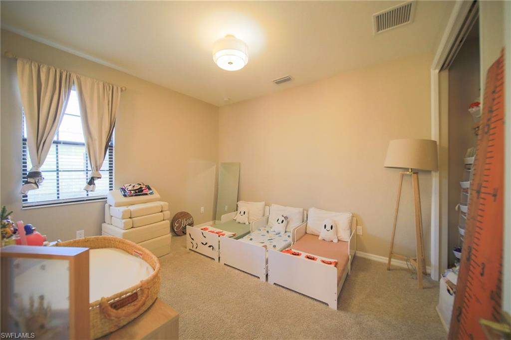 11901 Kemena St Property Photo 16