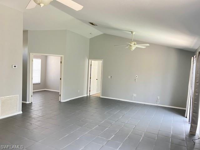 9794 Country Oaks Dr Property Photo 5