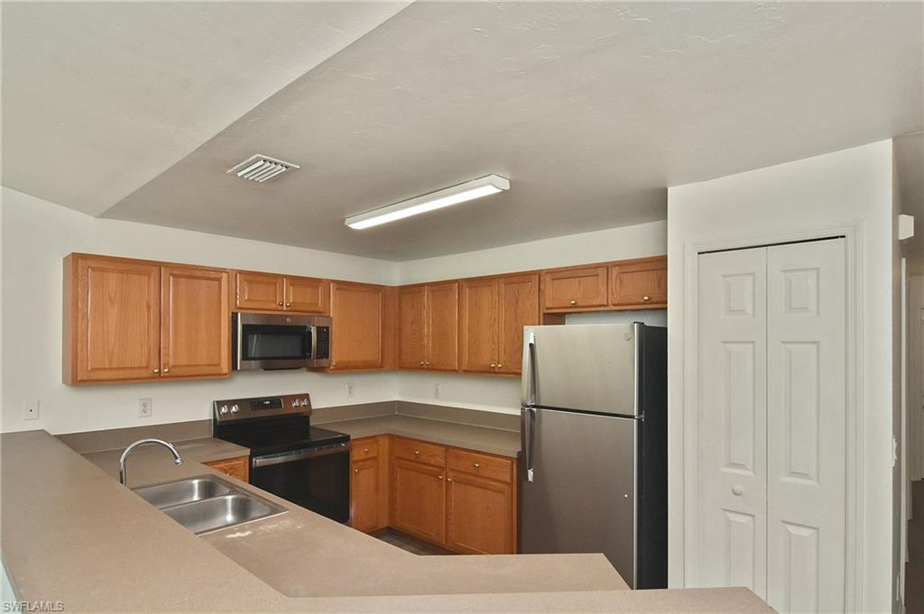 710 Jenna Ave S Property Photo 3