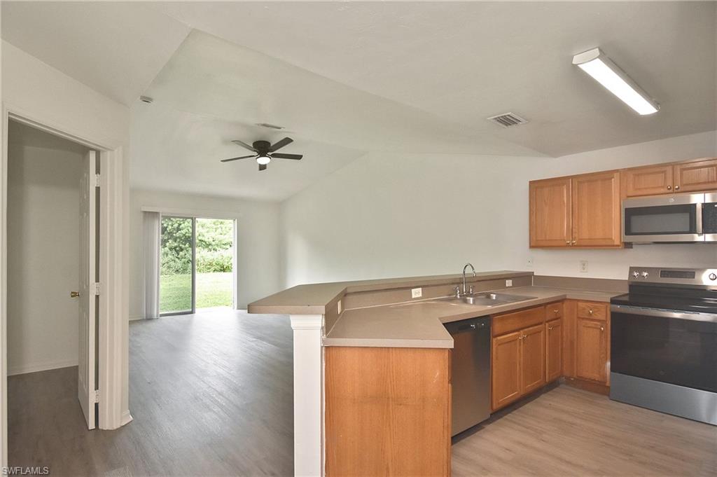 710 Jenna Ave S Property Photo 4