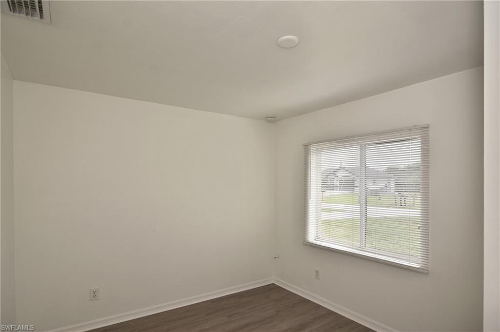 710 Jenna Ave S Property Photo 17