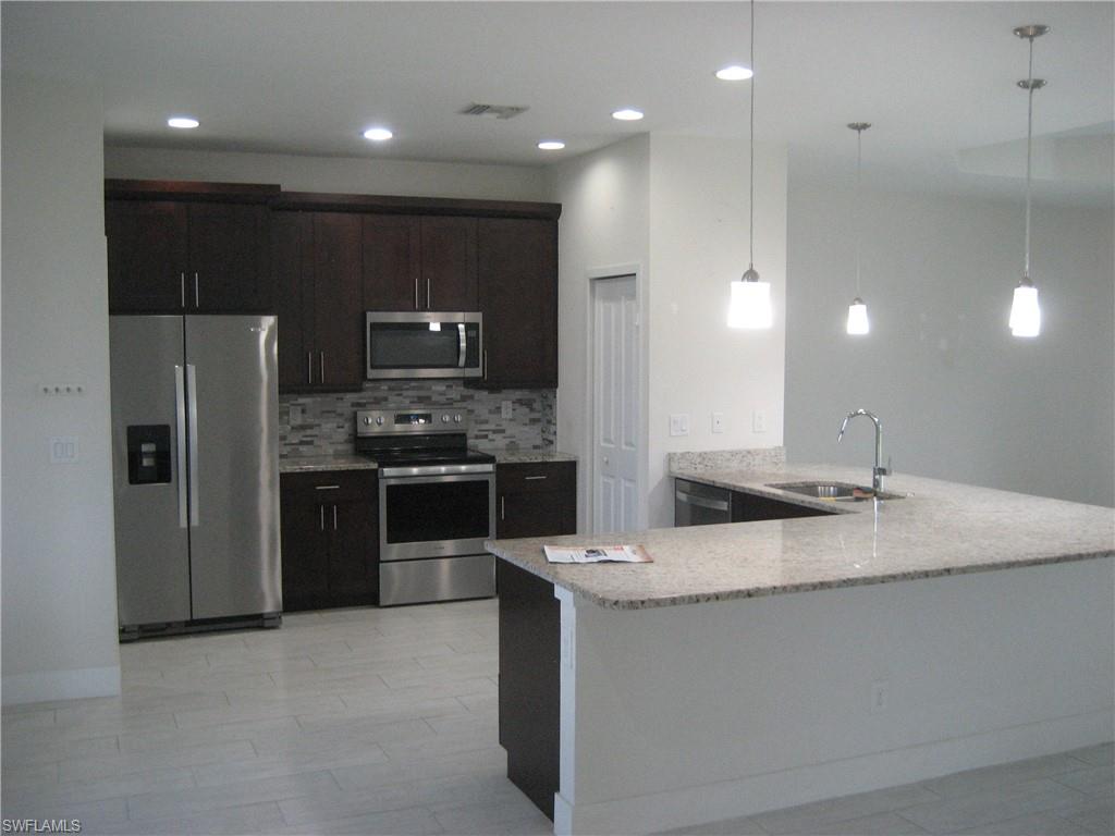 1414 Sw 16th Ter Property Photo 8
