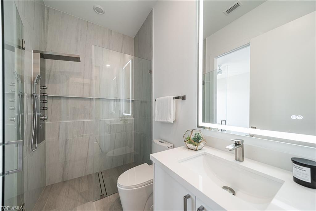 1227 Nw 40th Pl Property Photo 16