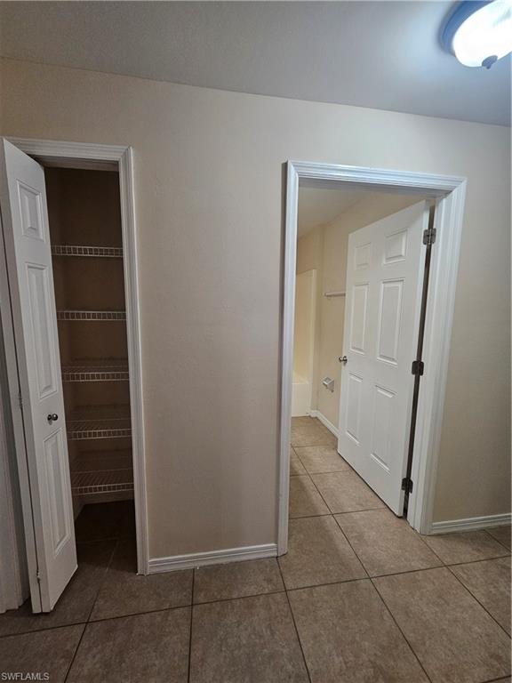 1116 Irving Ave Property Photo 9