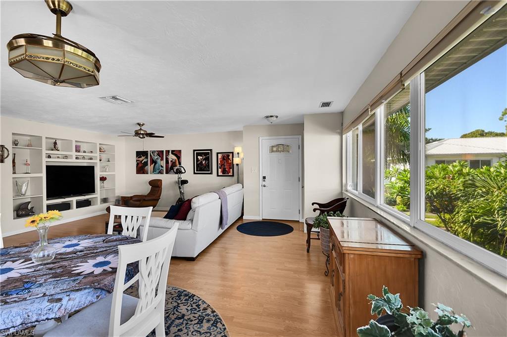 431 Van Buren St E5 Property Photo 5