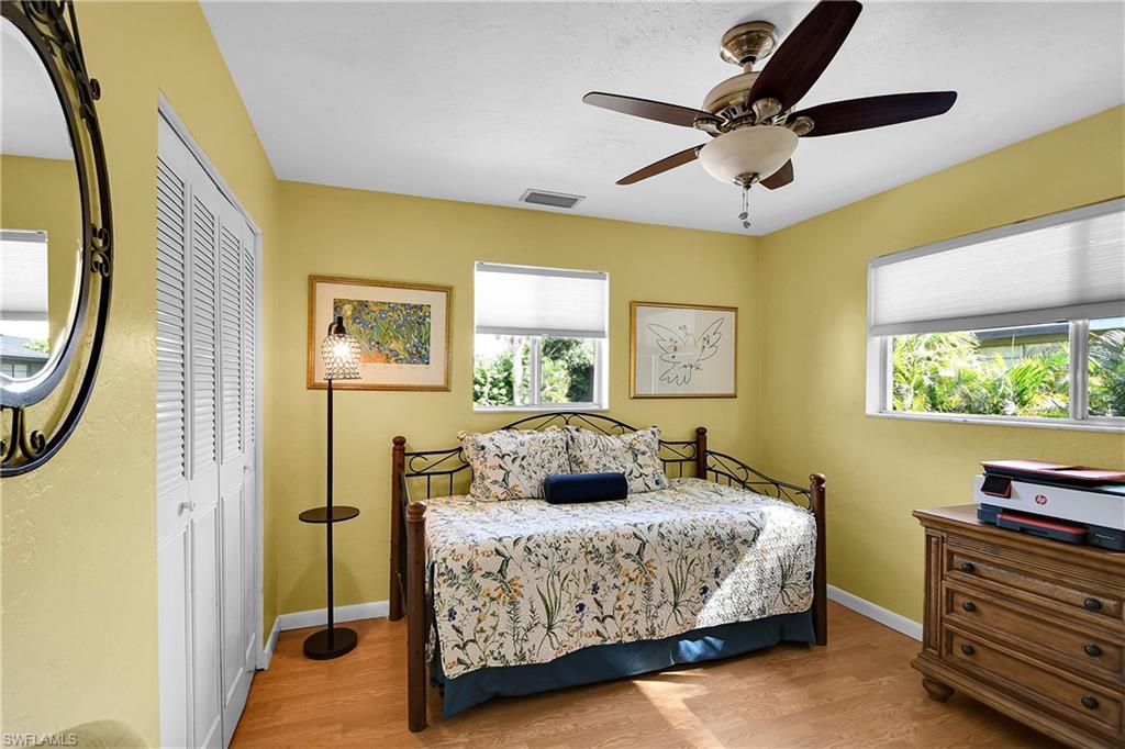 431 Van Buren St E5 Property Photo 13