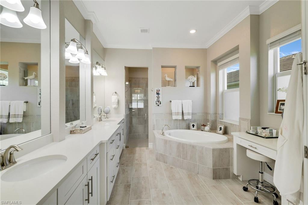 14618 Blue Bay Cir Property Photo 20