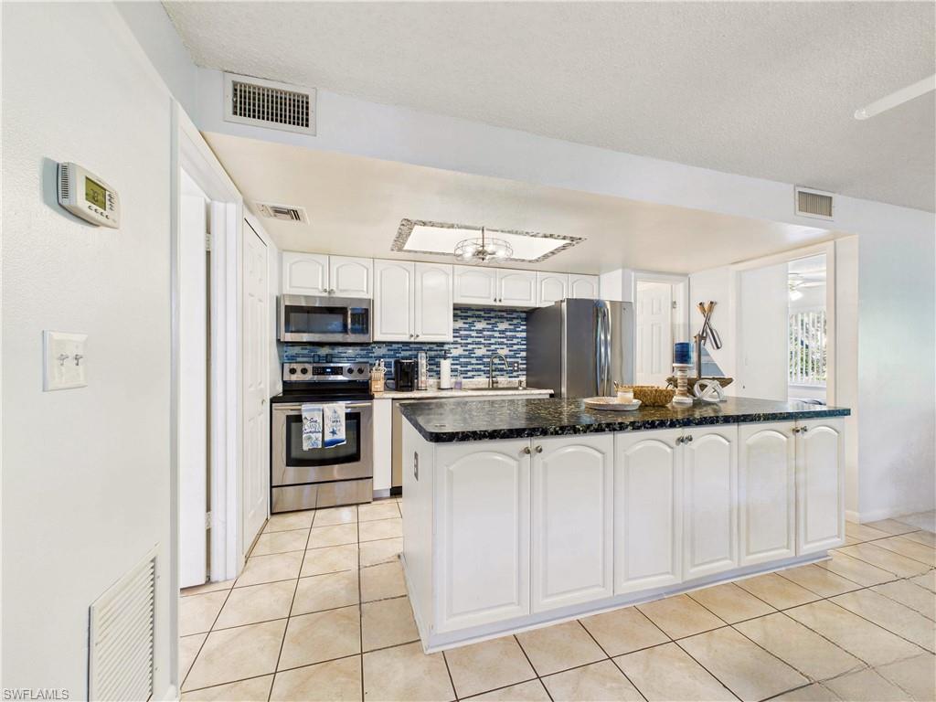 232 Palm Dr 47-5 Property Photo 7