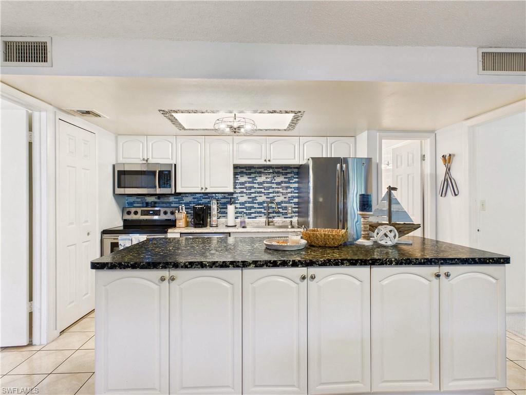 232 Palm Dr 47-5 Property Photo 20