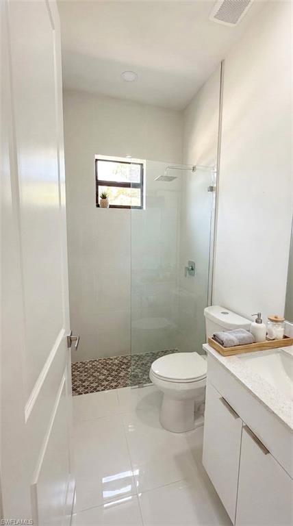 2718 51st St W Property Photo 14