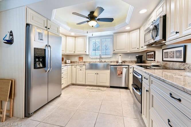 215 Cypress Way E C2 Property Photo 7