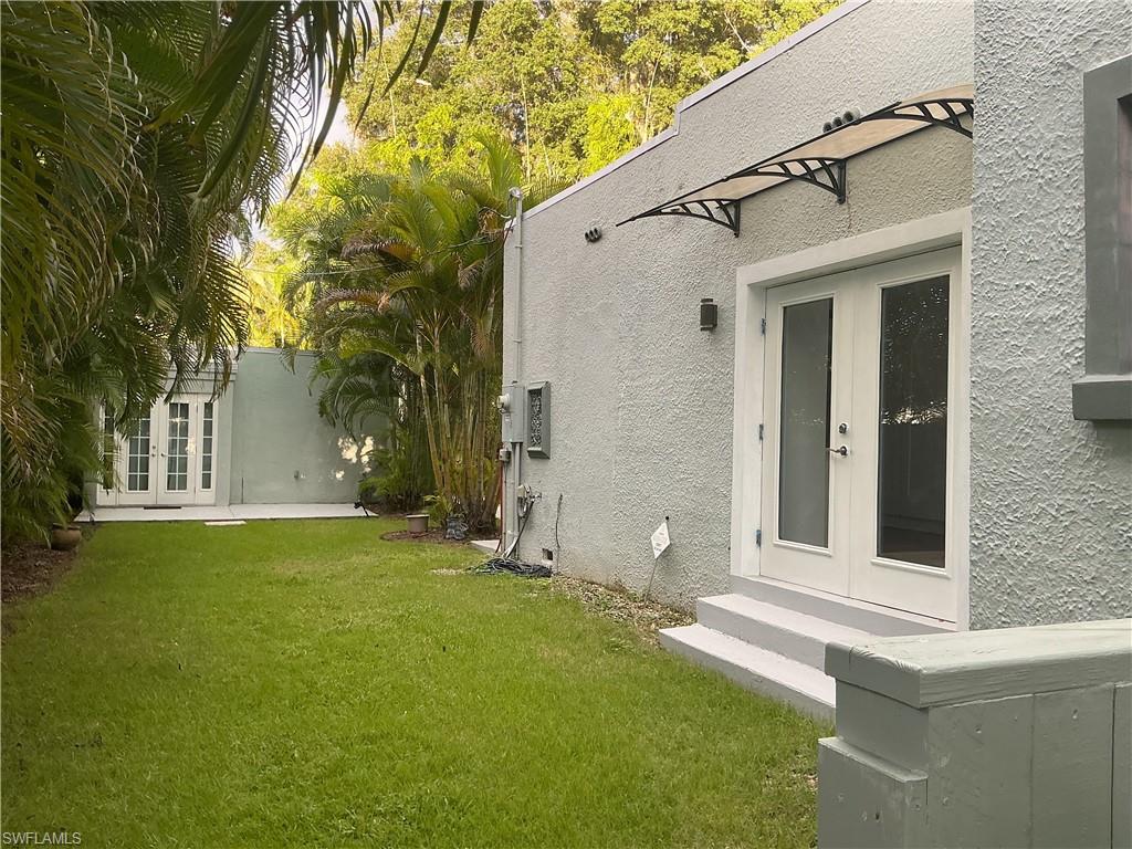 817/825 Julia St Property Photo 28