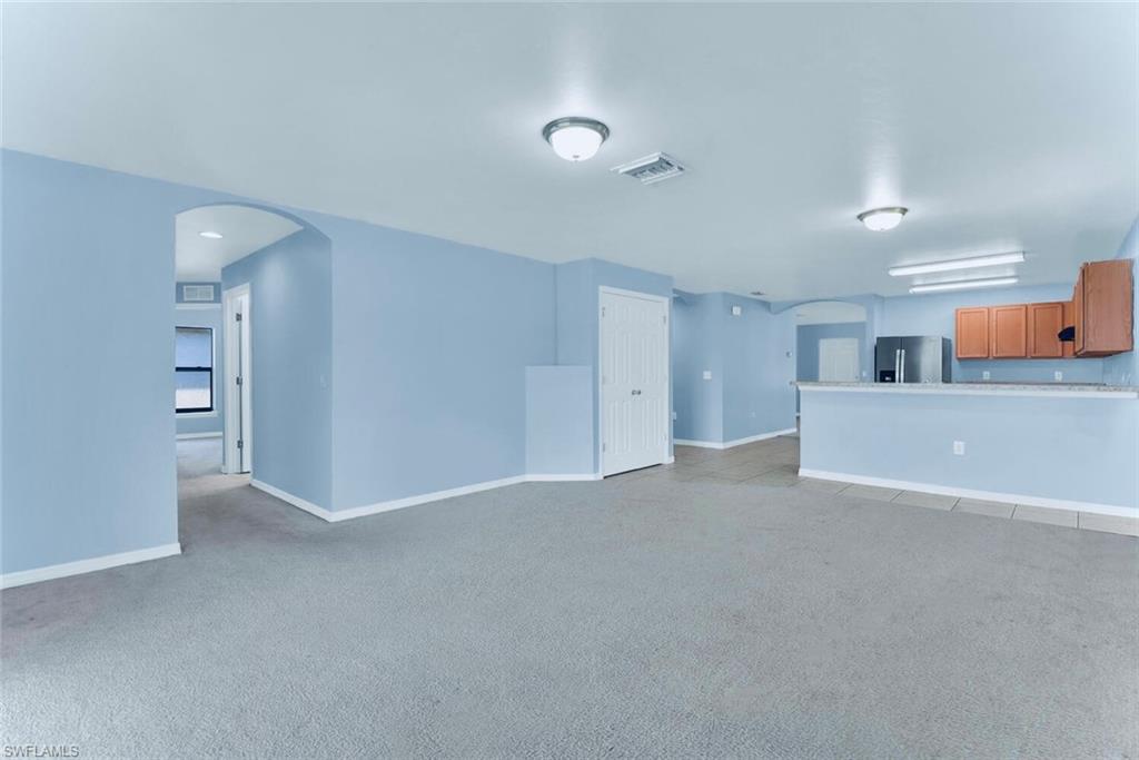 278 Shadow Lakes Dr Property Photo 5