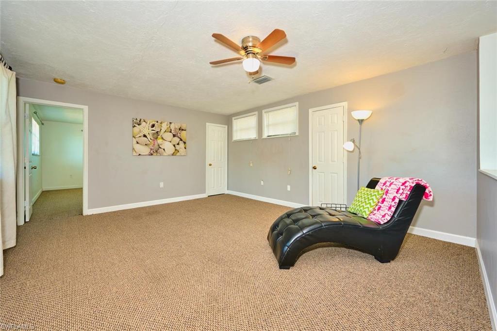 2212 Crystal Dr Property Photo 27