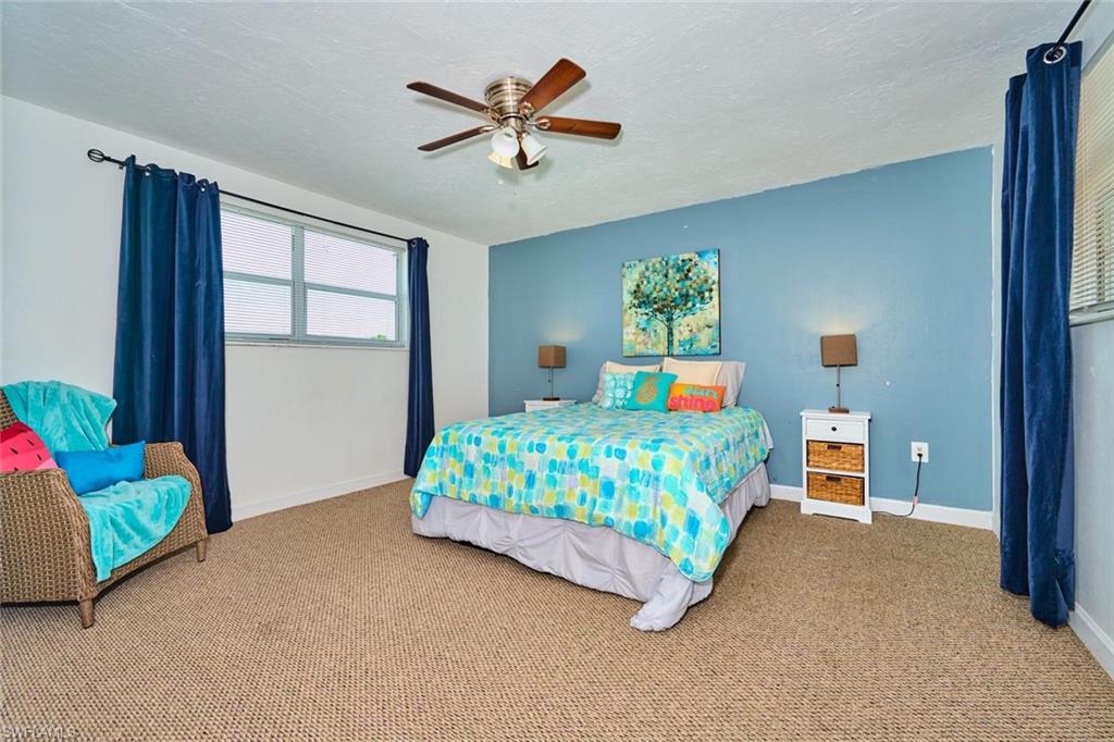 2212 Crystal Dr Property Photo 32