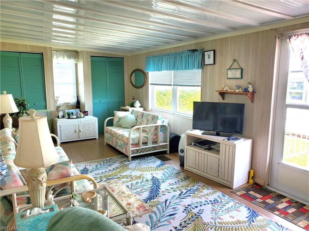 176 W Manatee Loop Property Photo 15