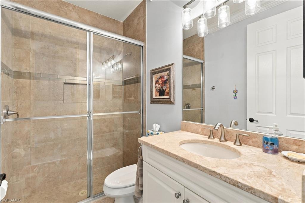11696 Stonecreek Cir Property Photo 21