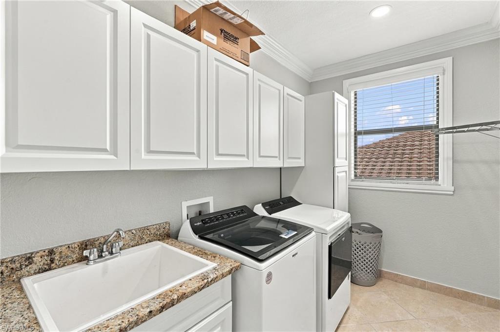 11696 Stonecreek Cir Property Photo 46