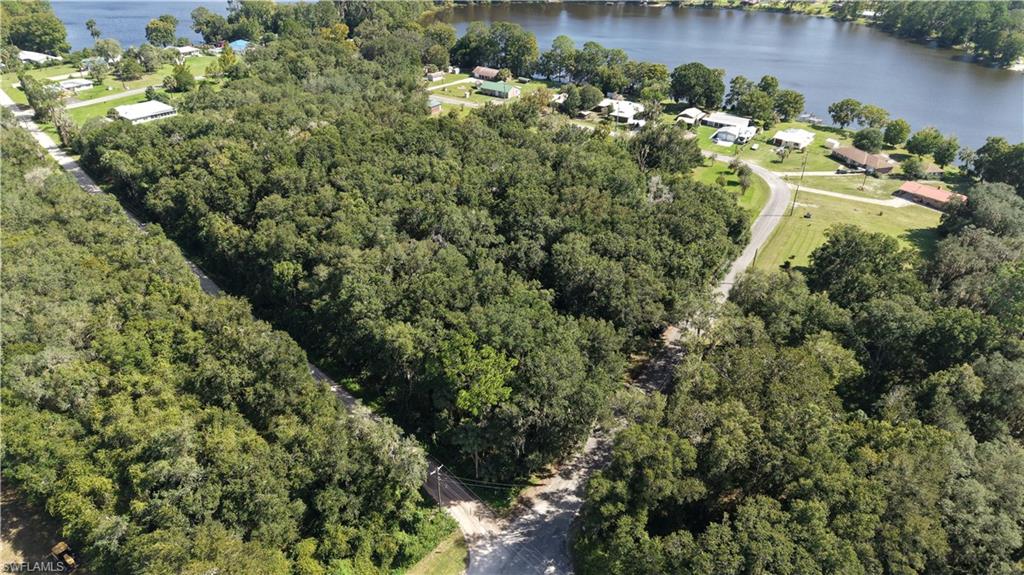 104 Twin Lake Grove Dr Dr Property Photo 7