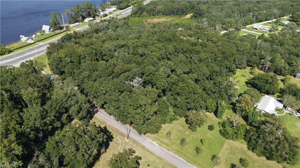 104 Twin Lake Grove Dr Dr Property Photo 14