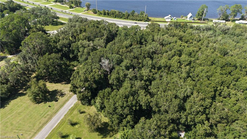 104 Twin Lake Grove Dr Dr Property Photo 16