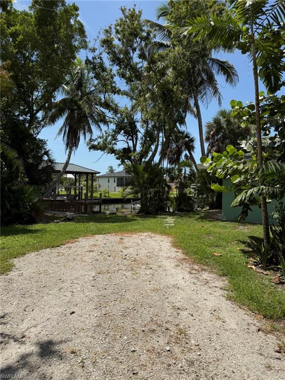 27633 -635 Imperial Shores Blvd Property Photo 2