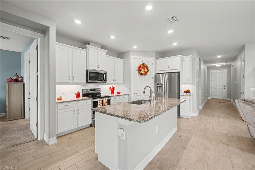 628 Parkshore Lake Ave Property Photo 6