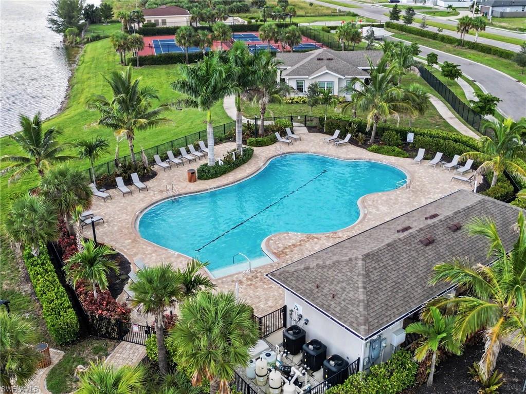 628 Parkshore Lake Ave Property Photo 18