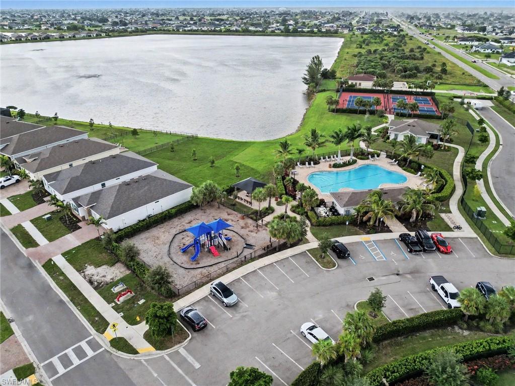 628 Parkshore Lake Ave Property Photo 19