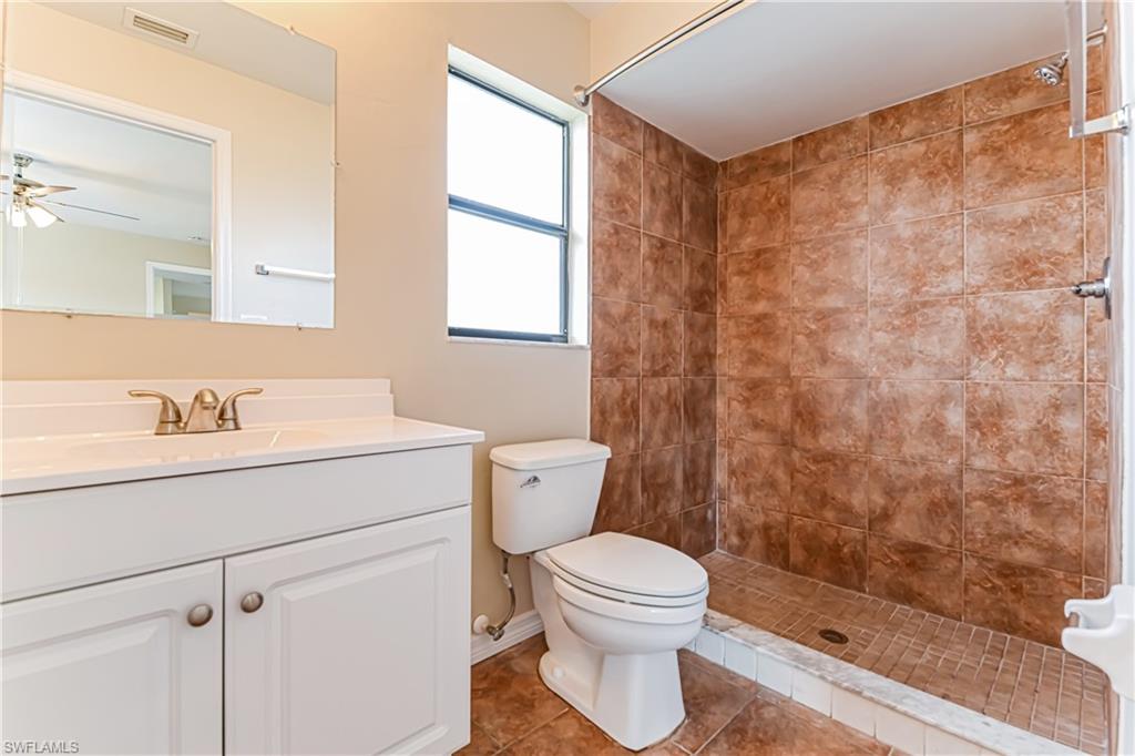 512 Sw 27th Ter Property Photo 12