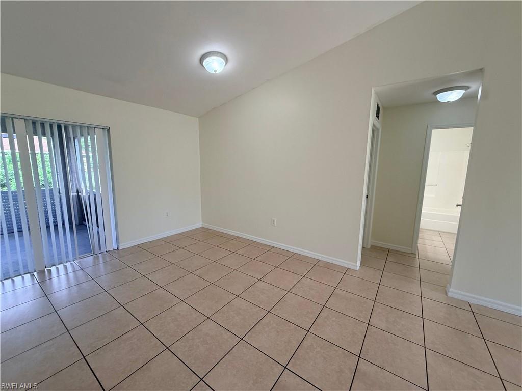671 Dauphine Ave S Property Photo 6