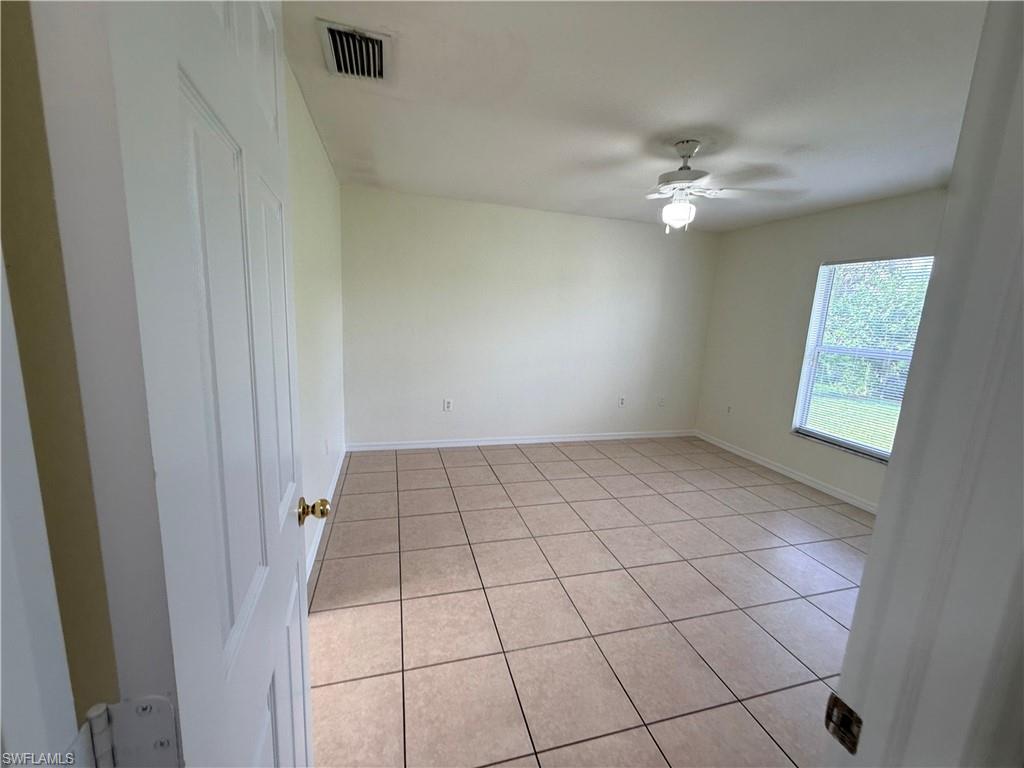 671 Dauphine Ave S Property Photo 9