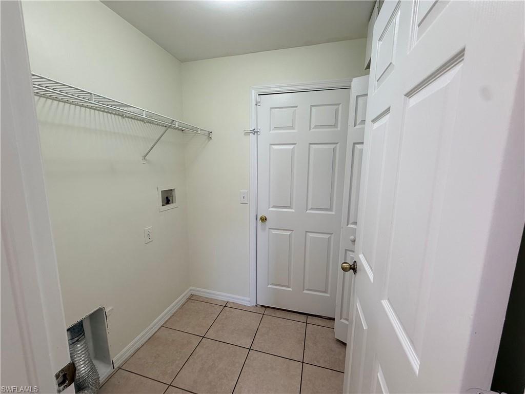 671 Dauphine Ave S Property Photo 15