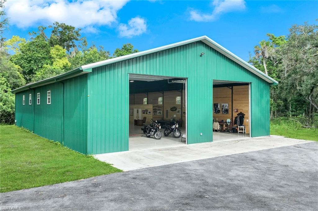 21211 Palm Beach Blvd Property Photo 4