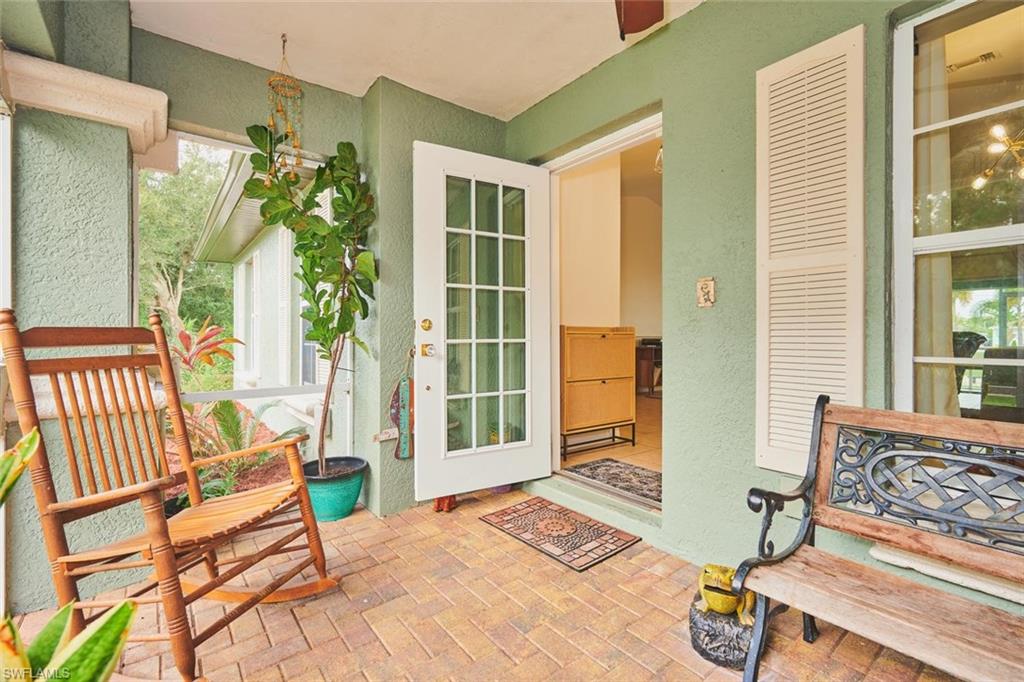 2407 Claude Ave N Property Photo 2
