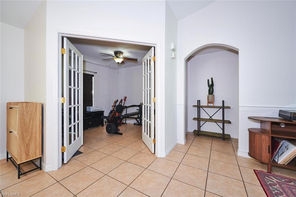 2407 Claude Ave N Property Photo 14