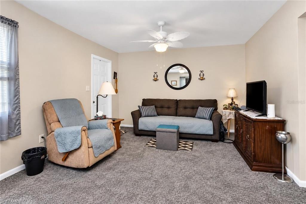 30 Desert Candle Cir Property Photo 3