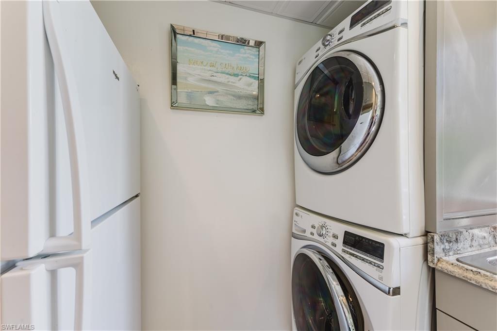 431 Van Buren St B8 Property Photo 19