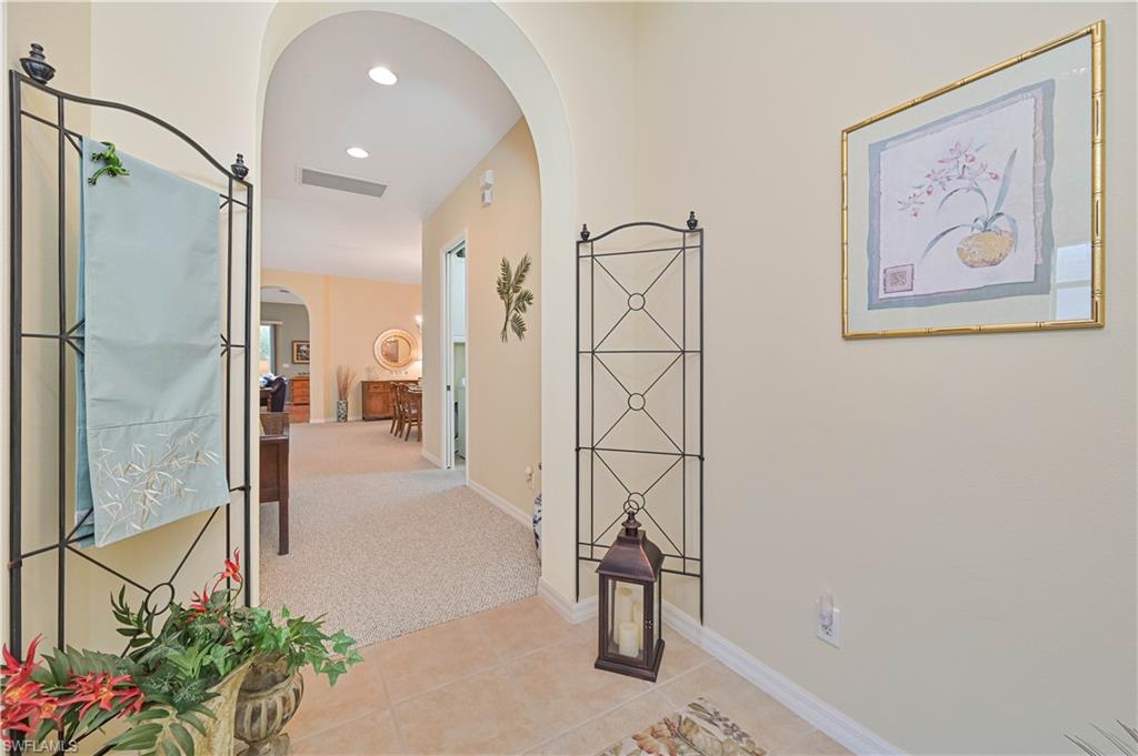 15289 Yellow Wood Dr Property Photo 10
