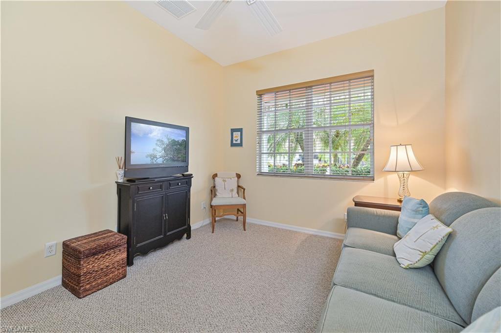15289 Yellow Wood Dr Property Photo 11